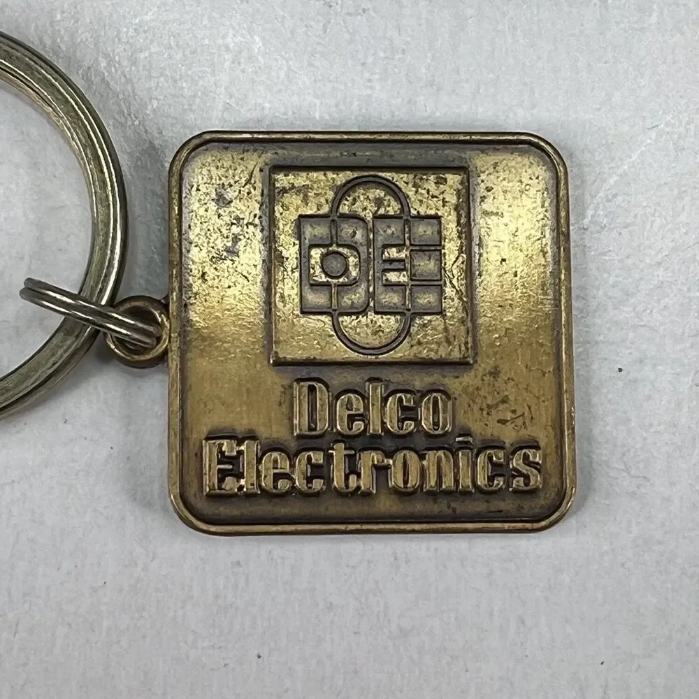Delco Electronics Vintage Square Keychain Keyring 1